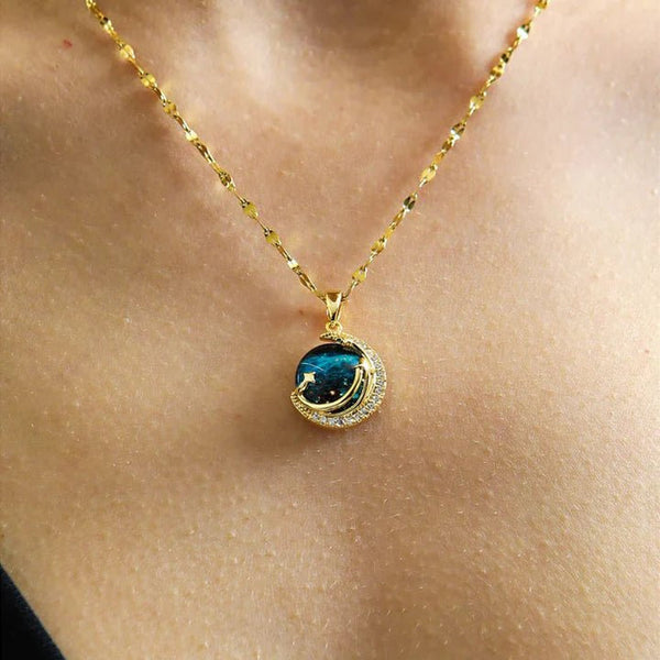 Gökyüzü Model Gold Kadın Gezegen Çelik Kolye